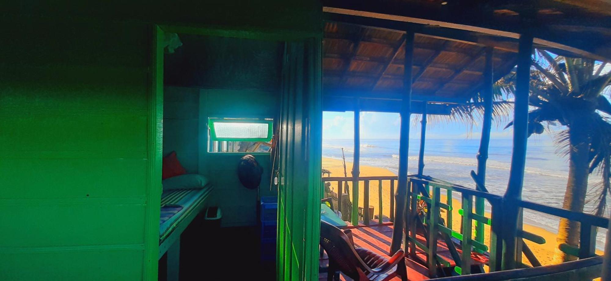 Luna Beach Home & Cabanas Galle Buitenkant foto