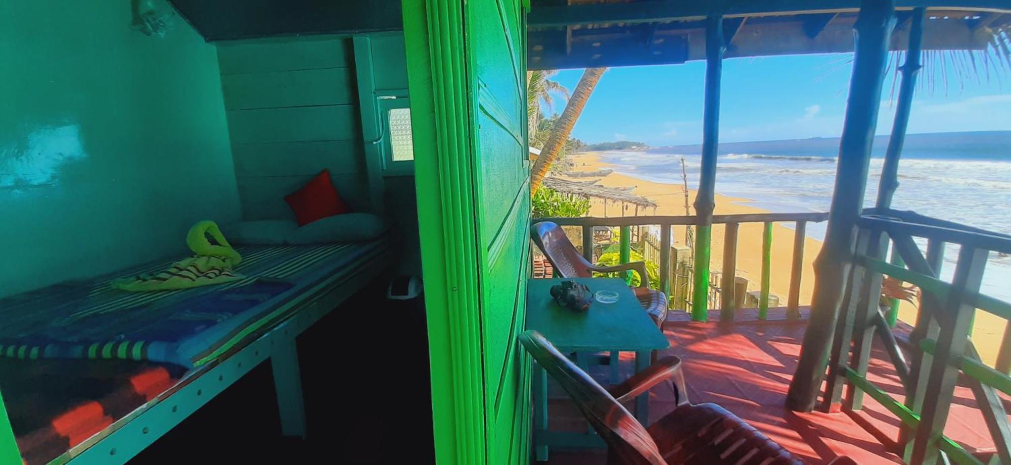 Luna Beach Home & Cabanas Galle Buitenkant foto